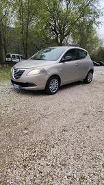 lancia ypsilon neopatentati 