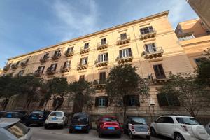 7 Vani pressi Libertà/Croci