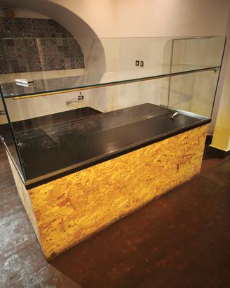 📌 Espositore / Bancone Cassa in Legno e Vetro 