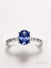 Anello Oro Bianco 18 KT con Diamanti e Tanzanite 