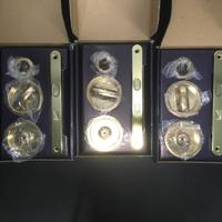 Maniglie per porte a battente e scorrevoli