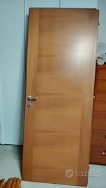 Porte da interno colore noce tanganica