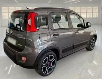 FIAT Panda 3 Hybrid City Life come nuova