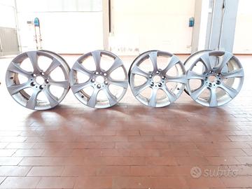 4 cerchi in lega sdoppiati 8x18 e 9x18 bmw e60/61