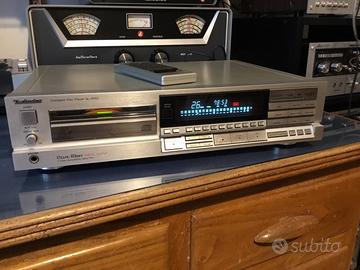 Lettore CD Technics SL-P 550