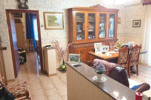 4 vani con terrazzino pressi scuola vittorini