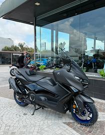 Tmax 560 2025
