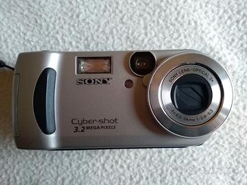 Fotocamera digitale Sony Cyber-shot DSC-P71