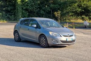 Opel Astra 1.7 CDTI 110CV 5 porte Cosmo E5 Manuale
