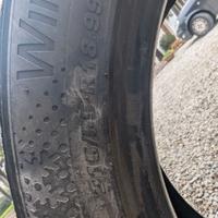 4 gomme auto Kumho 215/55/r18 invernali