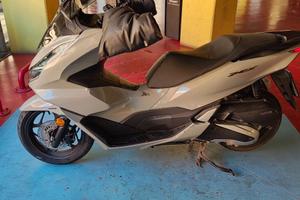 Honda moto scooter 125