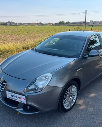 Alfa Romeo Giulietta adatta neopatentati