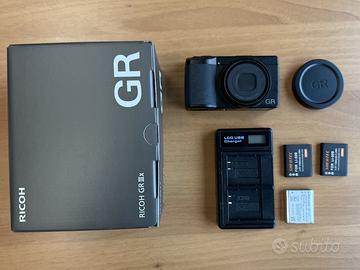 Fotocamera RICOH GRIIIx