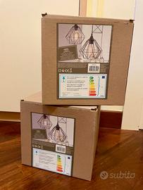2 lampadari a sospensione con struttura in metallo