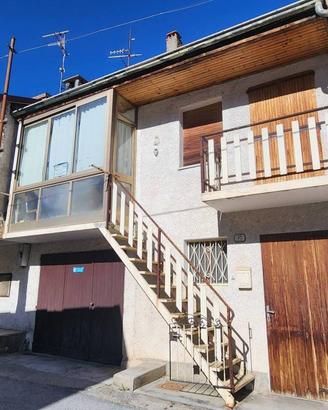 Casa indipendente di 76 m² con 5 locali a Entracqu