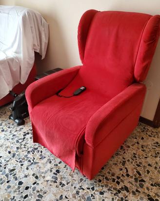 POLTRONA RELAX PER ANZIANI E DISABILI, 2 MOTORI