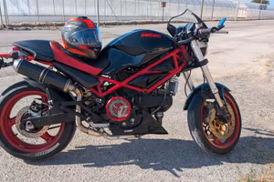 Ducati monster 695 