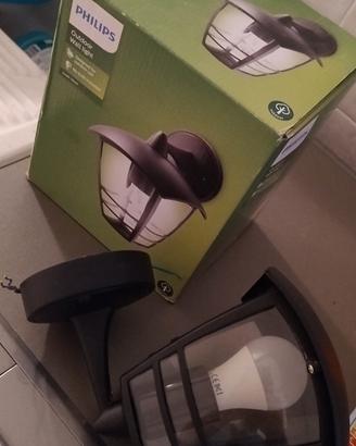 💡 2 Lampade da Esterno PHILIPS – Eleganti e Resis