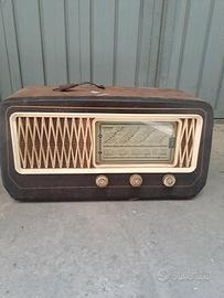 Radio vintage a valvole