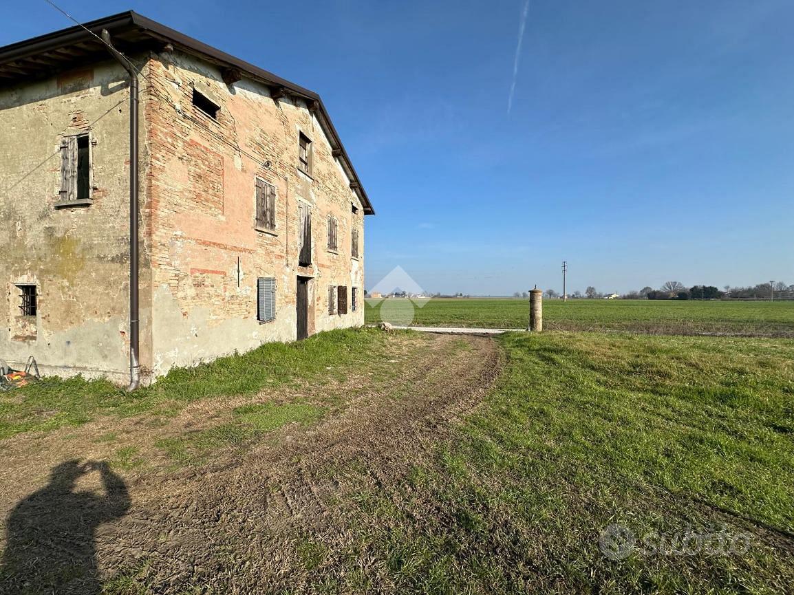 RUSTICO A CASTELNOVO DI SOTTO - Vista 3