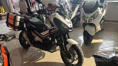 Honda xadv
