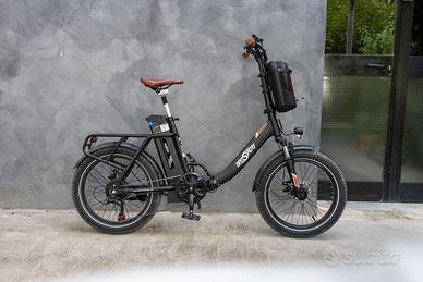 Bici elettrica pieghevole