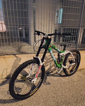 Kona stinky Deluxe 2010 