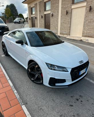 Audi TT 45 TFSI S-Line Competition 245CV