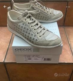 Scarpe Geox traforate molto carine e comode.