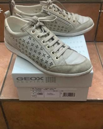 Scarpe Geox traforate molto carine e comode.