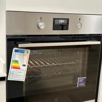 Forno SurroundCook Electrolux KOFGC40BX