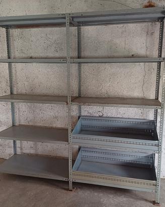 scaffalatura in acciaio 