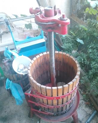 Torchio per uva – legno & ghisa 