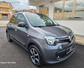Renault Twingo TCe 90 CV EDC La Parisienne