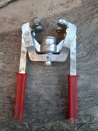 TAPPATRICE CALAMITATA PER TAPPI CORONA