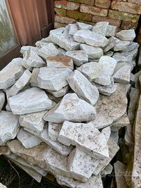 Pietre trani piatte forma libera