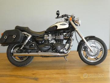 TRIUMPH Speedmaster 865