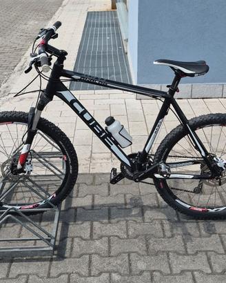 Mountain-Bike MTB Cube Analog Disc 26"