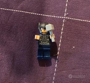 Lego Thor minifigure