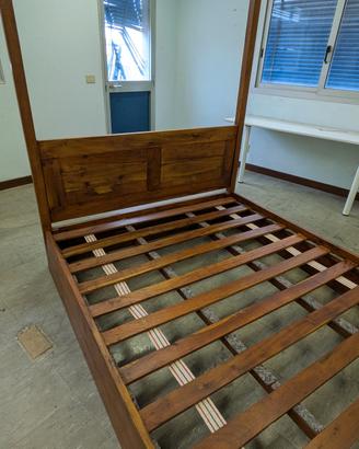 letto matrimoniale a baldacchino