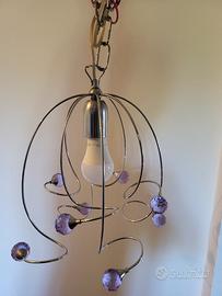 Lampadario moderno cromo con cristalli lilla 