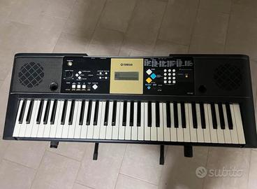 Pianola elettronica YAMAHA