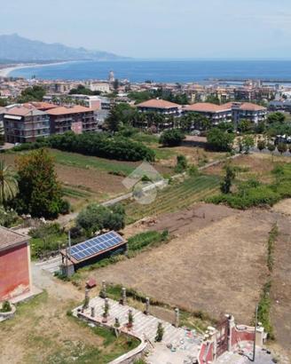 TER. RESIDENZIALE A RIPOSTO