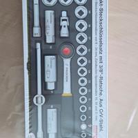 Serie di chiavi a bussola con cricchetto da 3/8.