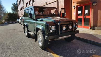 LAND ROVER Defender - 2010