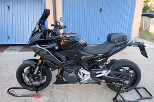 moto bmwf900xr 