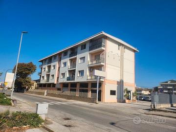 Locale commerciale di 440 mq
