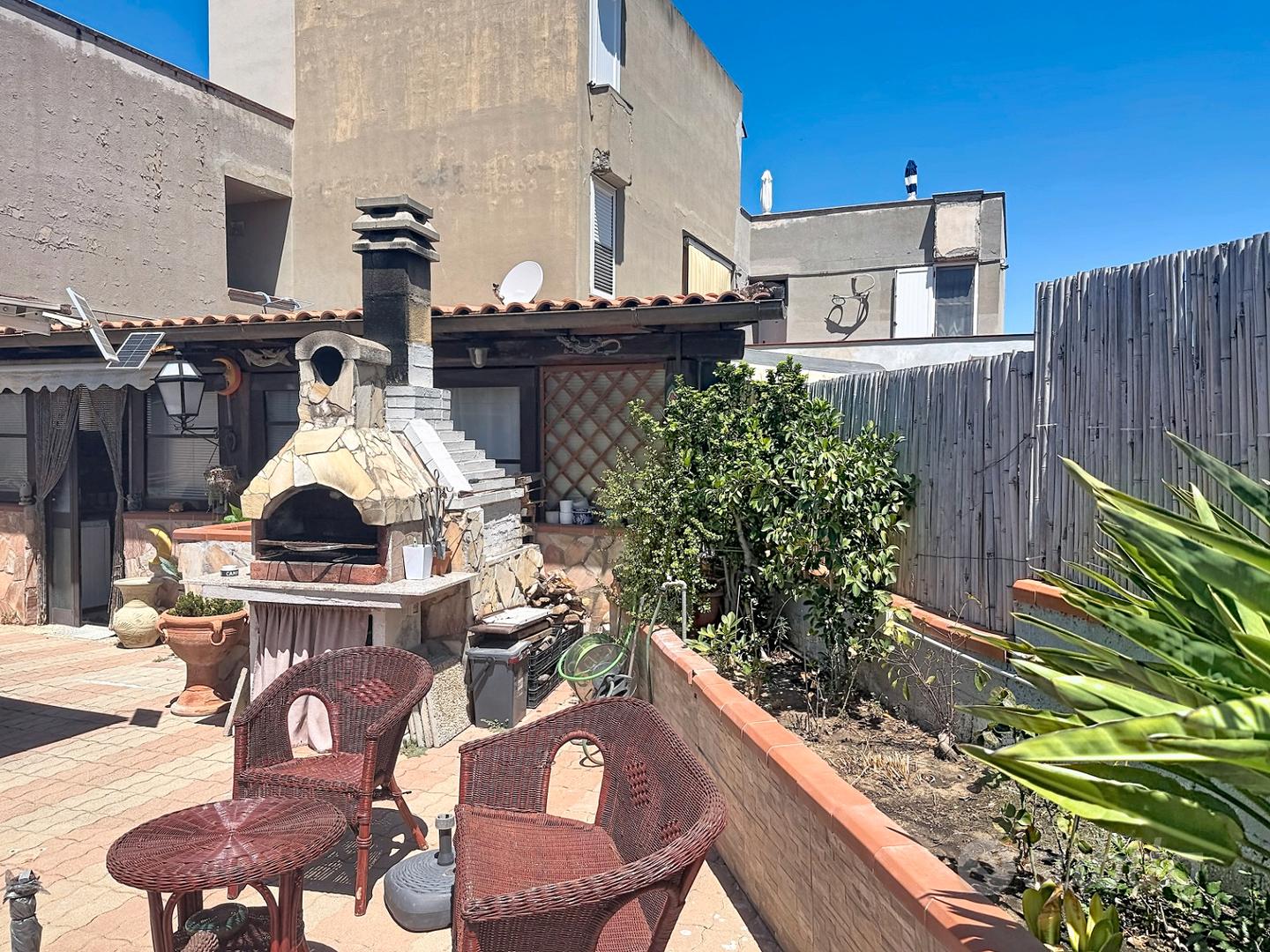 A due passi dal mare, con giardino - Vista 6