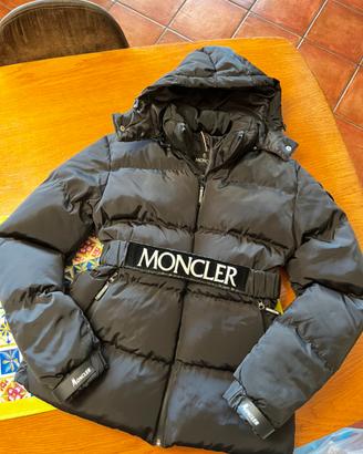 Moncler 1=1