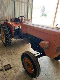 trattore fiat 250